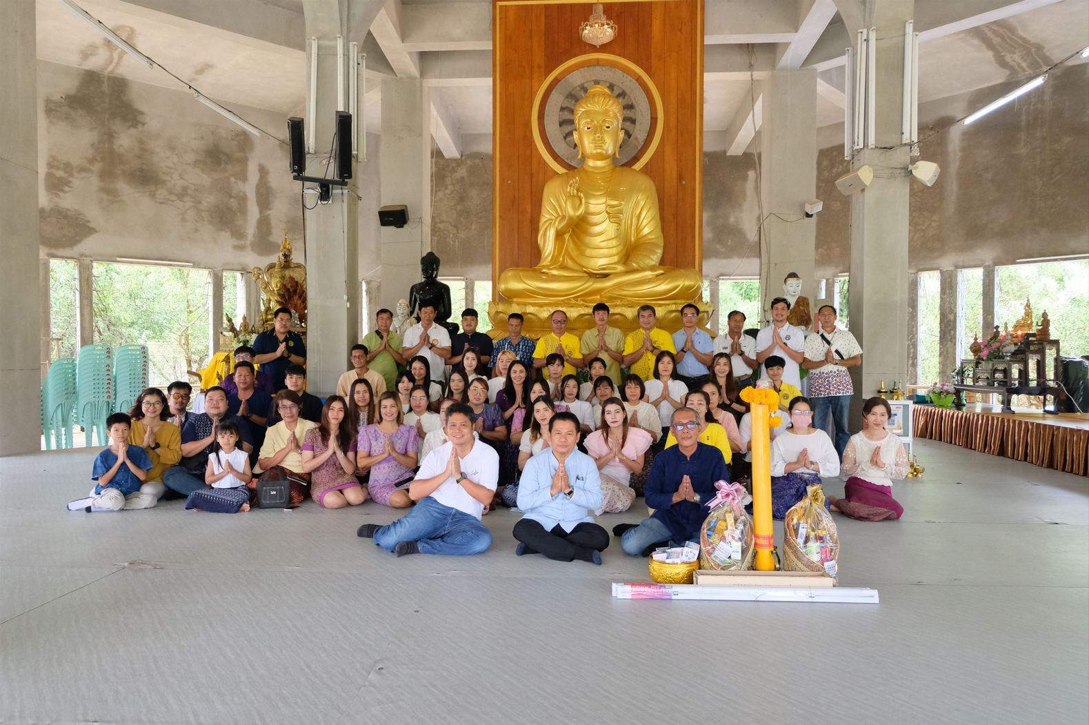 ร่วมทำบุญและถวายเทียนพรรษา เนื่องในเทศกาลเข้าพรรษา ประจำปี 2568